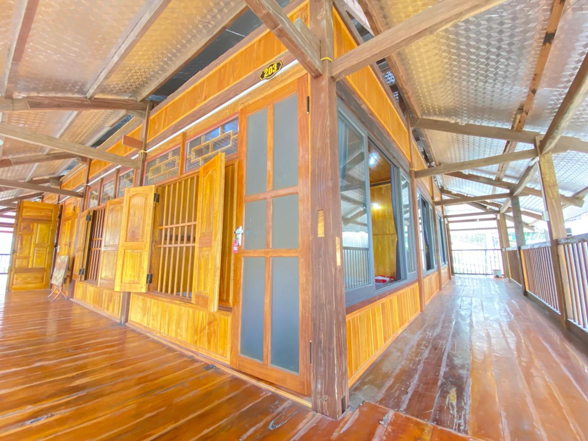 Duy Tuyen Ba Be Homestay Free Bbq Bac Kan ภายนอก รูปภาพ