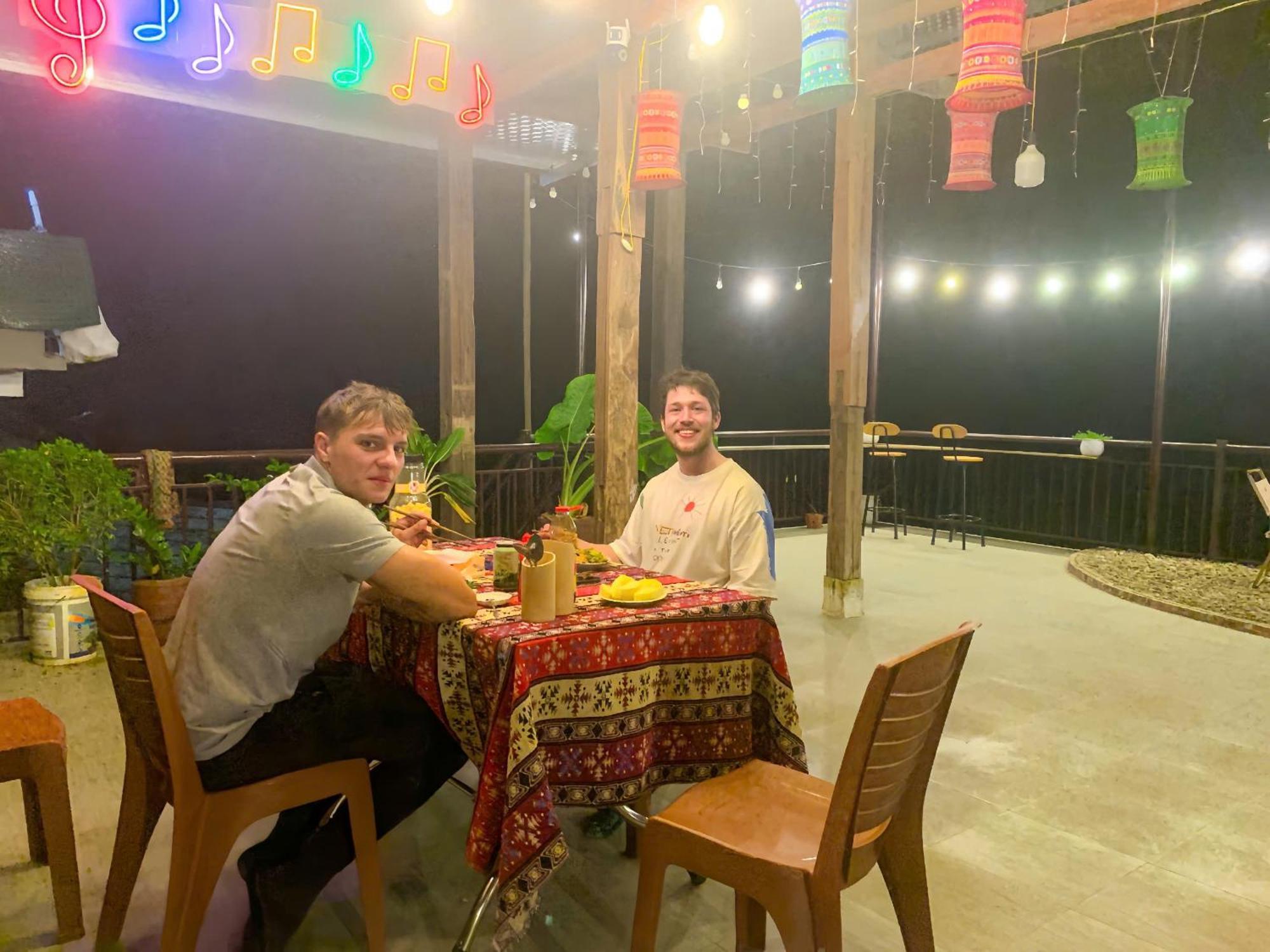 Duy Tuyen Ba Be Homestay Free Bbq Bac Kan ภายนอก รูปภาพ