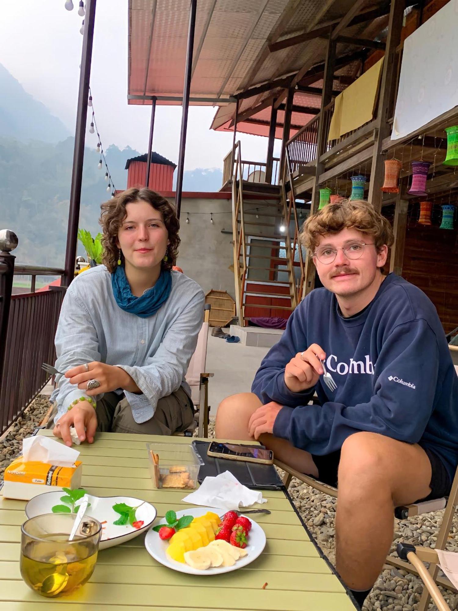 Duy Tuyen Ba Be Homestay Free Bbq Bac Kan ภายนอก รูปภาพ
