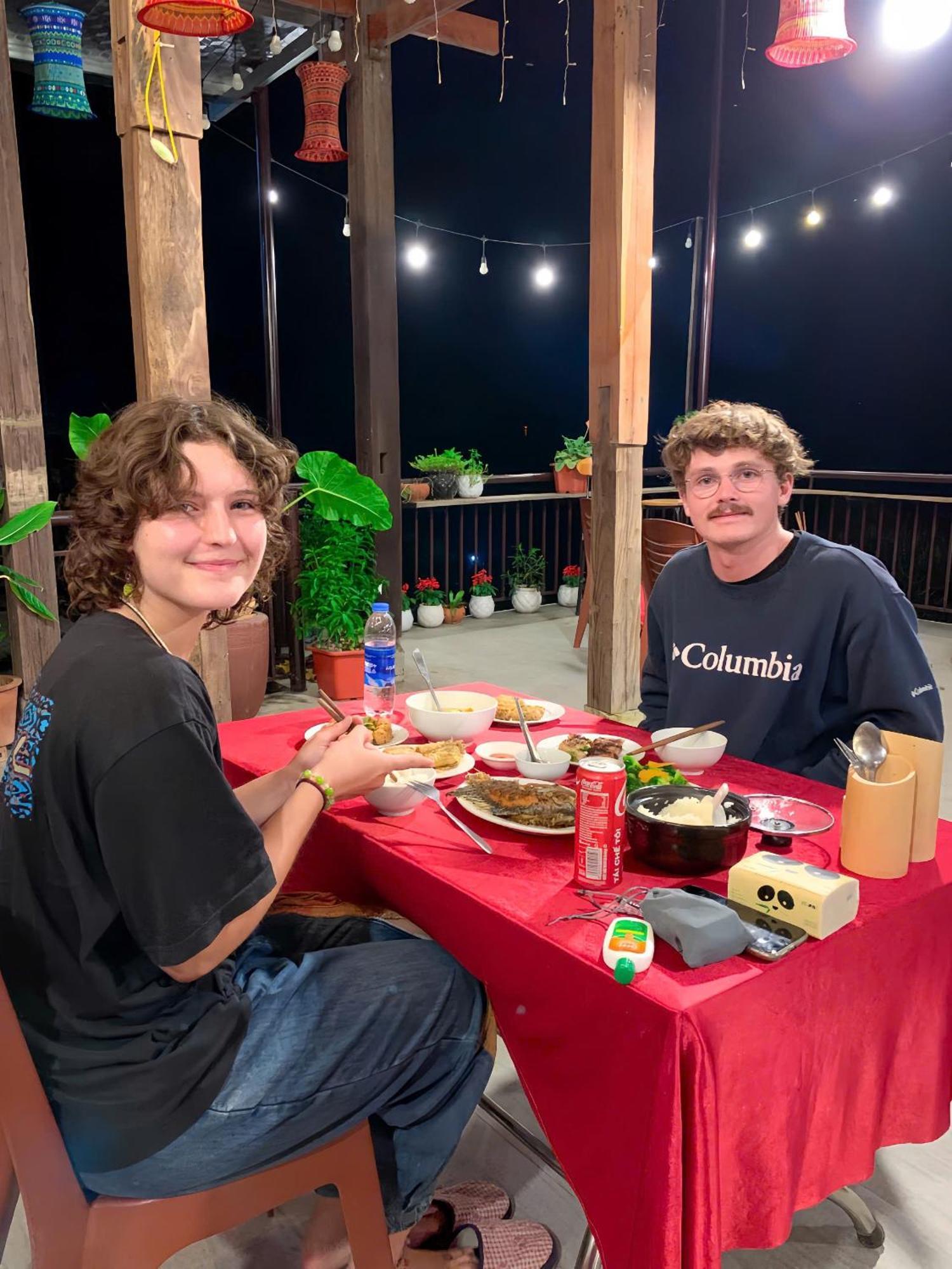 Duy Tuyen Ba Be Homestay Free Bbq Bac Kan ภายนอก รูปภาพ